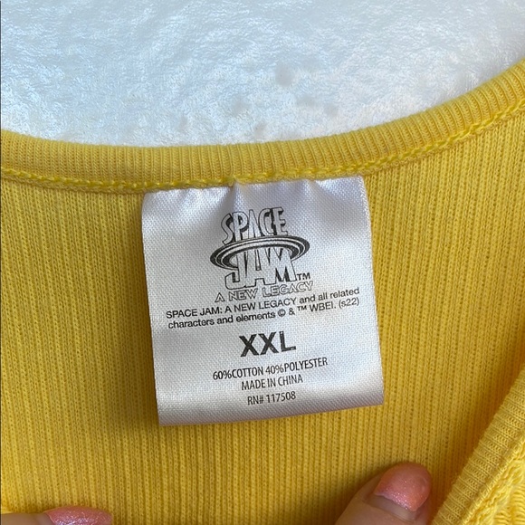 Womens juniors Space Jam Tune Squad Yellow Graphic Crop Tank Top crop top XXL - Picture 3 of 10